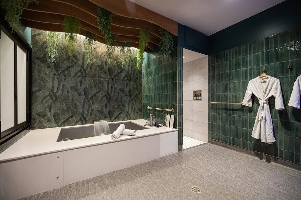 Oakwell Beer Spa Highlands Ranch — Day spa in Littleton